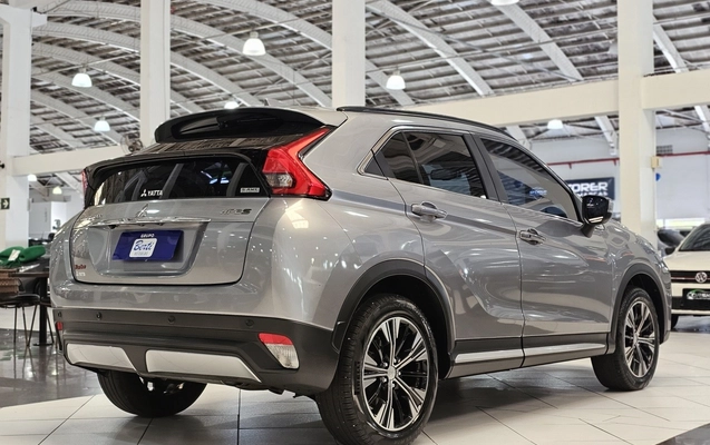 imagem-https://www.socarrao.com.br/sc-vehicle-images-prod/4452090/1793049405964-1_061136.jpg