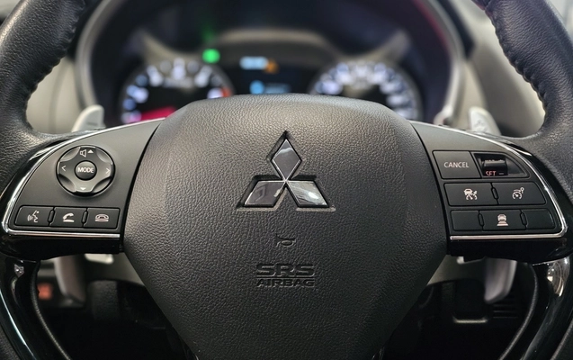 imagem-https://www.socarrao.com.br/sc-vehicle-images-prod/4452090/1793049405974-1_061150.jpg