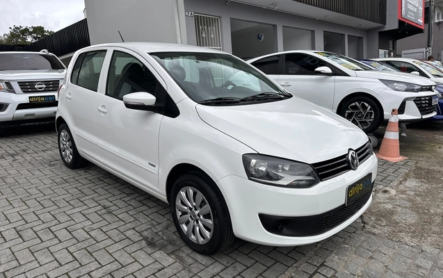 imagem-https://www.socarrao.com.br/sc-vehicle-images-prod/4452096/1793049483152-d4bb19fc-bbc2-4c20-b761-cfbfdff4c4e9.jpeg