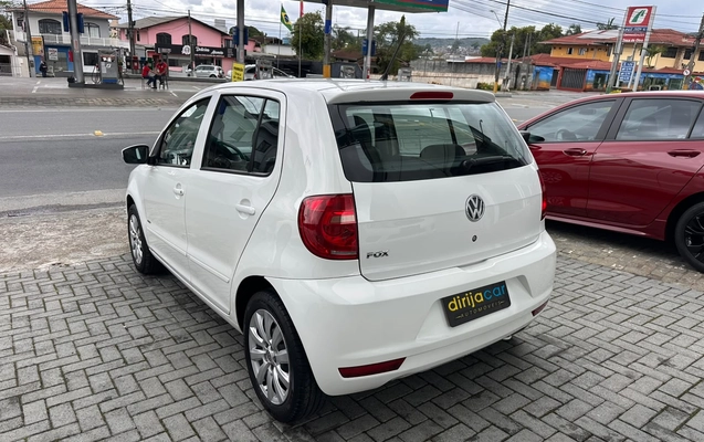 imagem-https://www.socarrao.com.br/sc-vehicle-images-prod/4452096/1793049483158-aad54c26-6de4-4a56-a79f-7b43c29f832b.jpeg