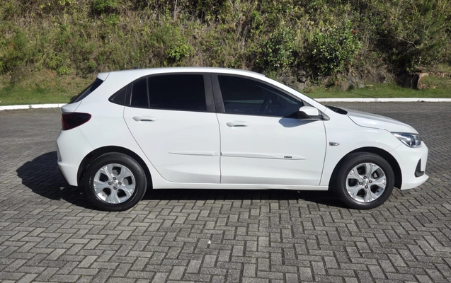 imagem-https://www.socarrao.com.br/sc-vehicle-images-prod/4452110/1793049730331-fc0f277d-2744-4d8e-8cd9-8e75a6a43b6e.jpg
