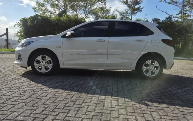 imagem-https://www.socarrao.com.br/sc-vehicle-images-prod/4452110/1793049730335-c7e4ba64-6a37-403d-83ef-500d0e8cb093.jpg