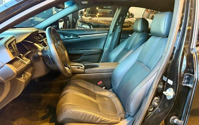 imagem-https://www.socarrao.com.br/sc-vehicle-images-prod/4452133/1793049897860-8604949_6_B_91181f6f70.jpeg