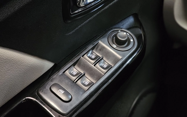 imagem-https://www.socarrao.com.br/sc-vehicle-images-prod/4452175/1793050167737-1_060819.jpg