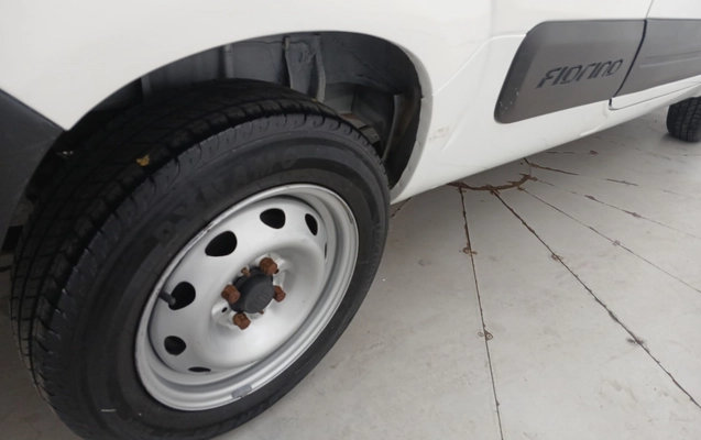 imagem-https://www.socarrao.com.br/sc-vehicle-images-prod/4452300/1793050785878-1_063944.jpg