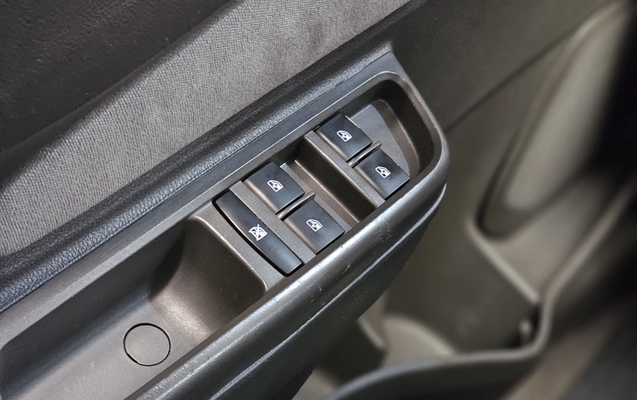 imagem-https://www.socarrao.com.br/sc-vehicle-images-prod/4452309/1793050846458-1_055511.jpg