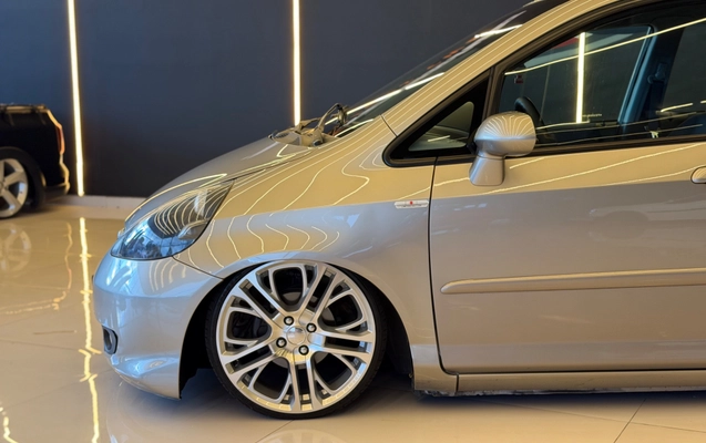 imagem-https://www.socarrao.com.br/sc-vehicle-images-prod/4452323/1793050965663-0397c81e-4069-4827-adf8-2f276fdf2f85.jpg