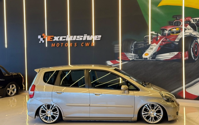 imagem-https://www.socarrao.com.br/sc-vehicle-images-prod/4452323/1793050965674-1bccbeaa-17c3-4799-ae23-670e4784e5e9.jpg