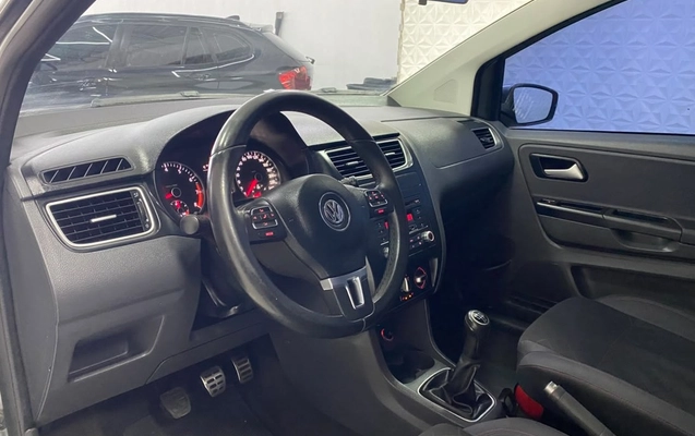 imagem-https://www.socarrao.com.br/sc-vehicle-images-prod/4452381/1793051531390-Zm90by0wOS5qcGc.jpg