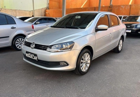 Volkswagen Voyage 2014 Prata — foto 1 de 3