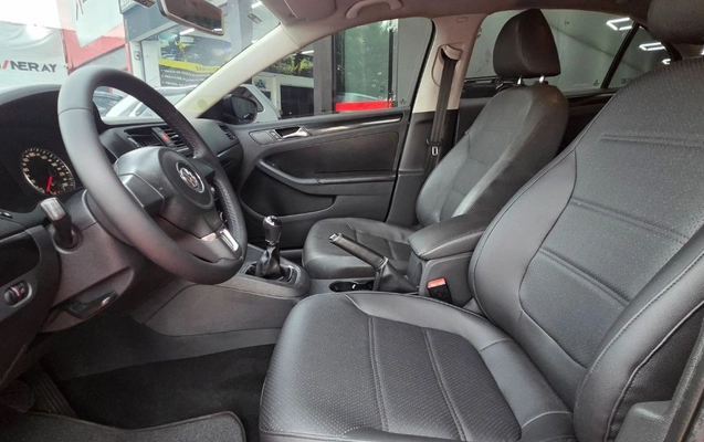 imagem-https://www.socarrao.com.br/sc-vehicle-images-prod/4452451/1793051682750-gb-4d288bc.jpg
