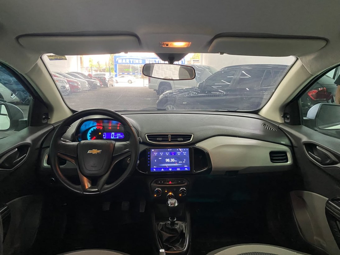 imagem-https://www.socarrao.com.br/sc-vehicle-images-prod/4452755/1793052472939-Zm90by0wNi5qcGc.jpg