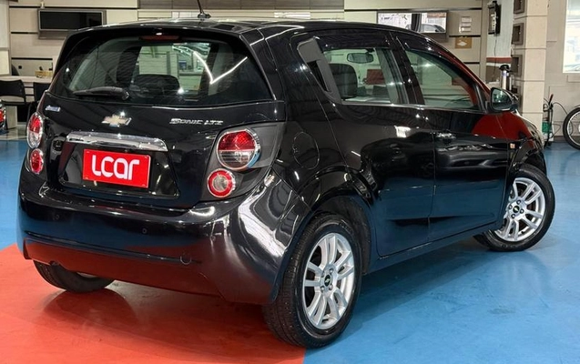 imagem-https://www.socarrao.com.br/sc-vehicle-images-prod/4453080/1793054795561-8608628_9_B_8756fc5ac5.jpeg
