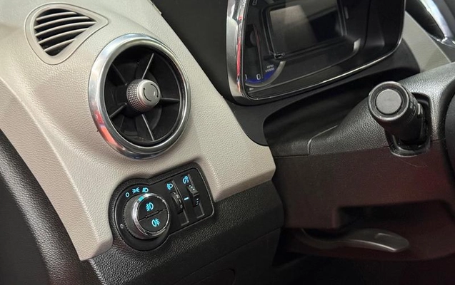 imagem-https://www.socarrao.com.br/sc-vehicle-images-prod/4453091/1793054927252-8604430_5_B_c158a57382.jpeg