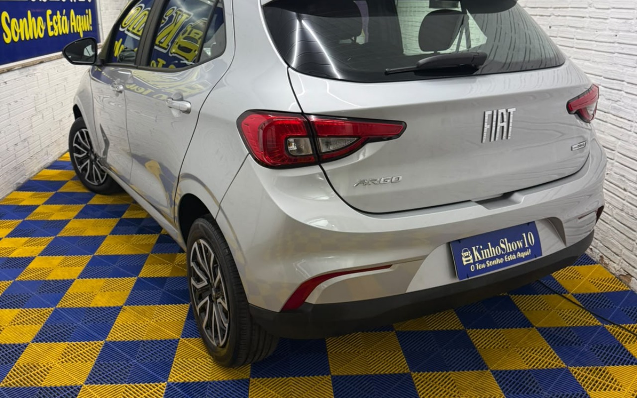 imagem-https://www.socarrao.com.br/sc-vehicle-images-prod/4453393/1793058080325-V2hhdHNBcHAgSW1hZ2UgMjAyNi0xMC0yNiBhdCAyMC4zNS4xNC5qcGVn.jpeg