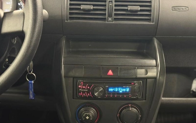 imagem-https://www.socarrao.com.br/sc-vehicle-images-prod/4453667/1793060087216-8461727_13_B_40bf8752c4.jpeg