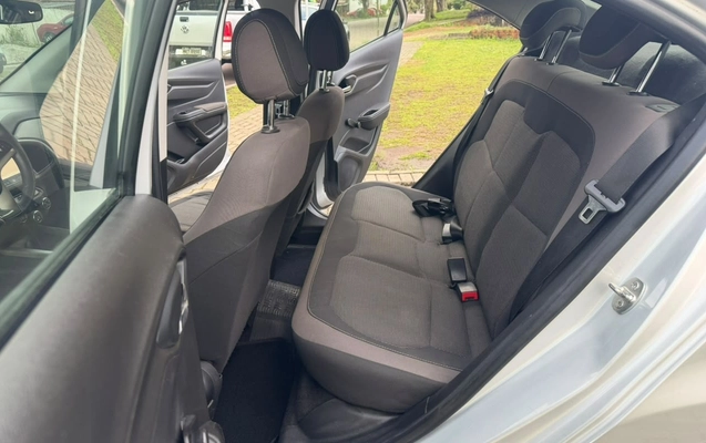 imagem-https://www.socarrao.com.br/sc-vehicle-images-prod/4453950/1793063131849-V2hhdHNBcHAgSW1hZ2UgMjAyNi0xMC0yNiBhdCAxOC4wNi4yNiAoMykuanBlZw.jpeg