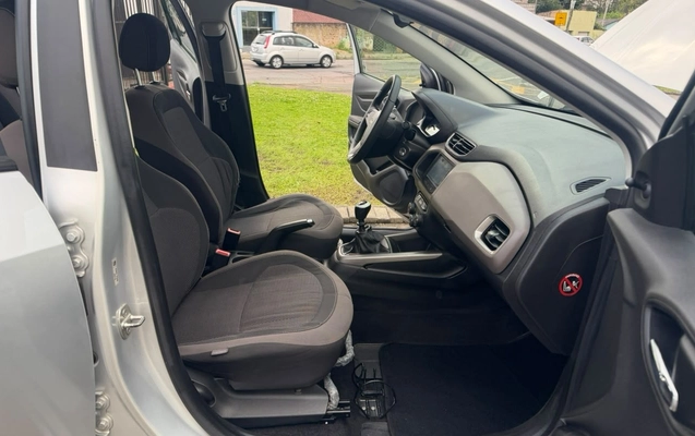 imagem-https://www.socarrao.com.br/sc-vehicle-images-prod/4453950/1793063132270-V2hhdHNBcHAgSW1hZ2UgMjAyNi0xMC0yNiBhdCAxOC4wNi4yNy5qcGVn.jpeg