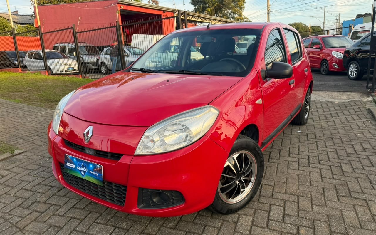 Renault Sandero 2012 Vermelho — foto 1 de 3
