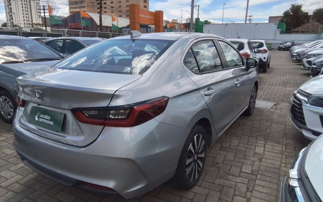 imagem-https://www.socarrao.com.br/sc-vehicle-images-prod/4455276/1793074270568-2_011611.jpg