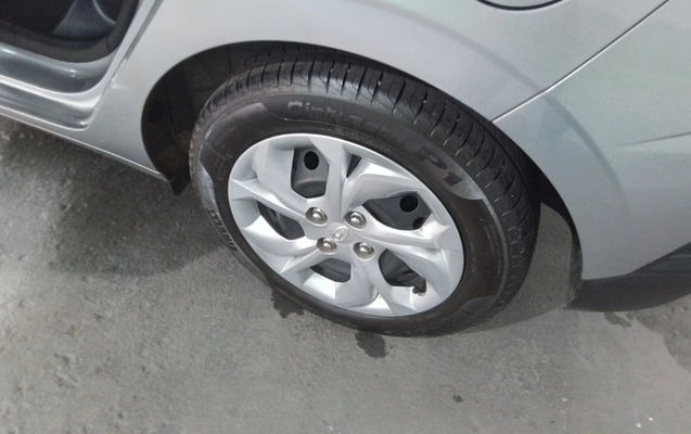 imagem-https://www.socarrao.com.br/sc-vehicle-images-prod/4456231/1793076339651-1_023355.jpg