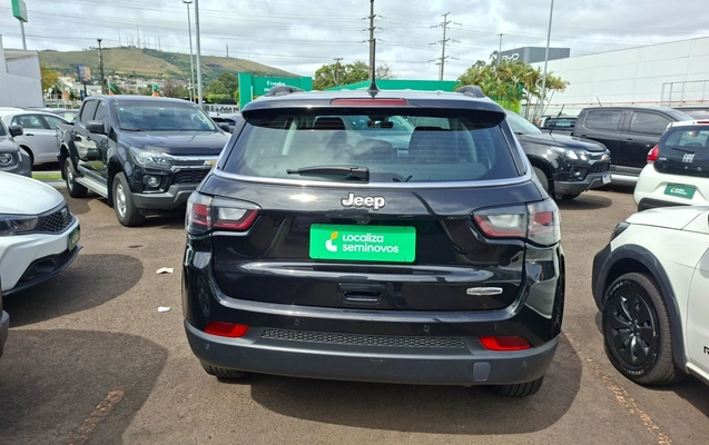 imagem-https://www.socarrao.com.br/sc-vehicle-images-prod/4456677/1793078035119-1_095016.jpg