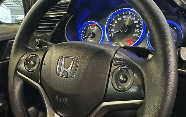 imagem-https://www.socarrao.com.br/sc-vehicle-images-prod/4457364/1793101996223-003_a6fdbad4a25ecf7e649ec22fa7de1734.jpg