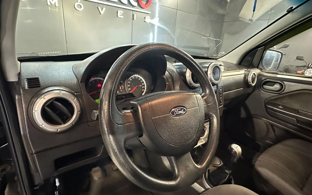 imagem-https://www.socarrao.com.br/sc-vehicle-images-prod/4457538/1793103183200-003_6b55ede52f3bab40e8b25472a1b00805.jpg