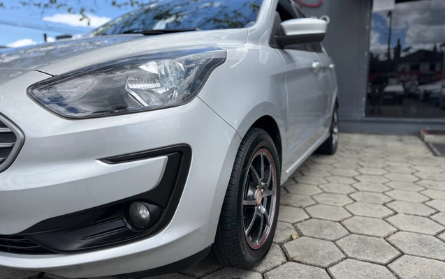 imagem-https://www.socarrao.com.br/sc-vehicle-images-prod/4457671/1793103744857-1_015704.jpg