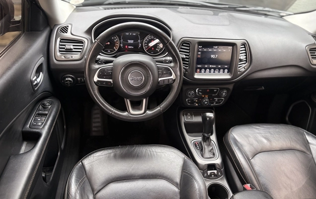 imagem-https://www.socarrao.com.br/sc-vehicle-images-prod/4457722/1793103970215-1_110839.jpg