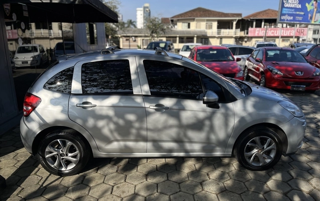 imagem-https://www.socarrao.com.br/sc-vehicle-images-prod/4457734/1793104091930-1_101107.jpg