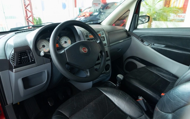 imagem-https://www.socarrao.com.br/sc-vehicle-images-prod/4457794/1793104562499-C0yKIfAfhR4zaQ5ySP6Ej3xs5vS2heUO.jpg