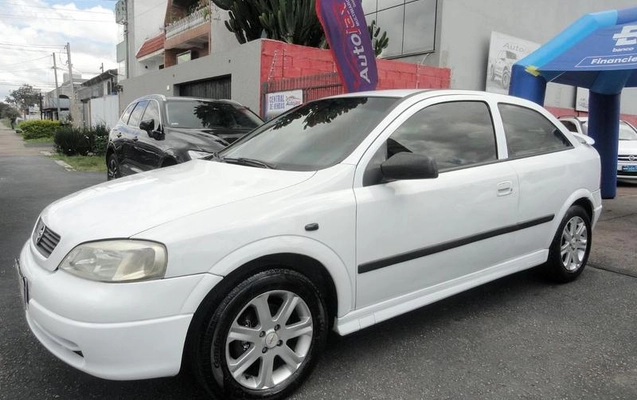 imagem-https://www.socarrao.com.br/sc-vehicle-images-prod/4457909/1793113252131-8608295_5_B_c2408c6742.jpeg