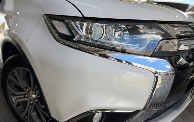 imagem-https://www.socarrao.com.br/sc-vehicle-images-prod/4457911/1793105492343-9a3835d8-3fc6-4805-b88b-58e1db16ba3d.jpg