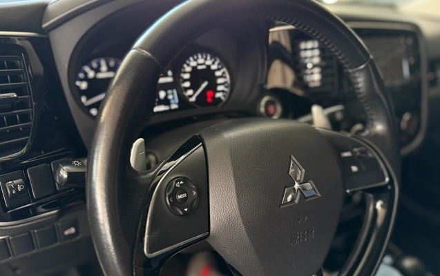 imagem-https://www.socarrao.com.br/sc-vehicle-images-prod/4457911/1793105492345-2ee90bfd-e16c-4dfd-93d2-8612d88a1a41.jpg