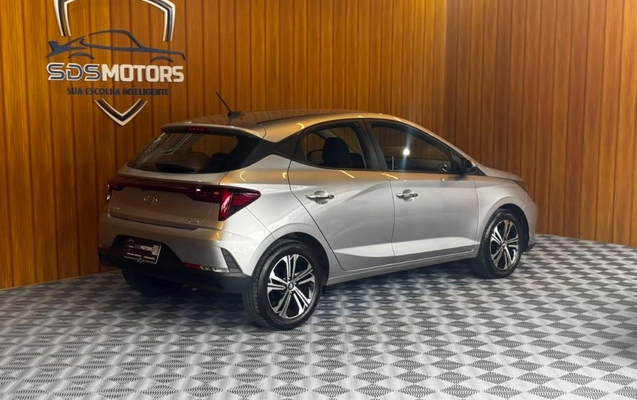 imagem-https://www.socarrao.com.br/sc-vehicle-images-prod/4457934/1793129005556-gb-ff61b16.jpeg