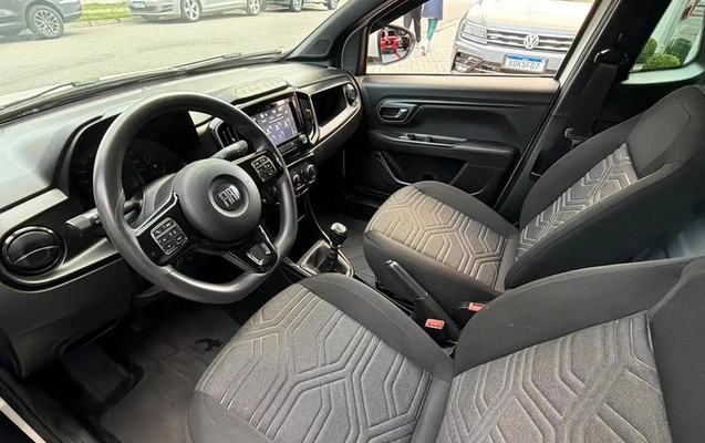 imagem-https://www.socarrao.com.br/sc-vehicle-images-prod/4457967/1793105915870-8604485_13_B_181982e3b6.jpeg