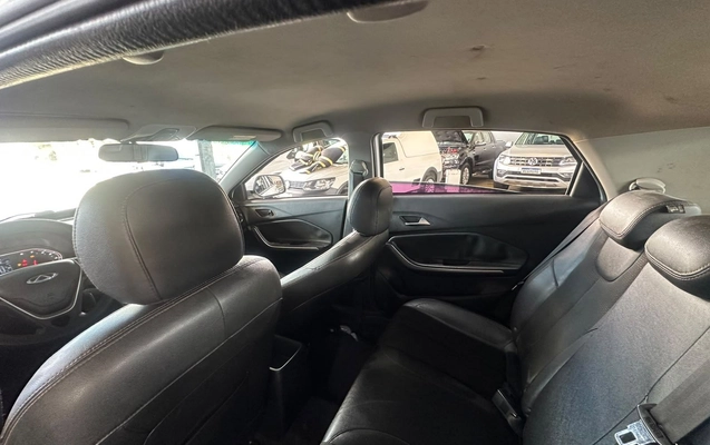 imagem-https://www.socarrao.com.br/sc-vehicle-images-prod/4458037/1793106257272-1f8a3b4c8af34d7bb0d2cec269c08f7c_1792524695357.jpg