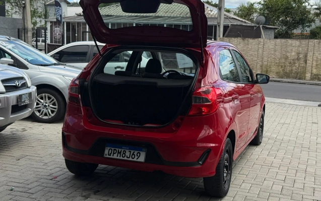 imagem-https://www.socarrao.com.br/sc-vehicle-images-prod/4458050/1793106384031-V2hhdHNBcHAgSW1hZ2UgMjAyNi0xMC0yNiBhdCAwOS40Ni4wMCAoMSkuanBlZw.jpeg