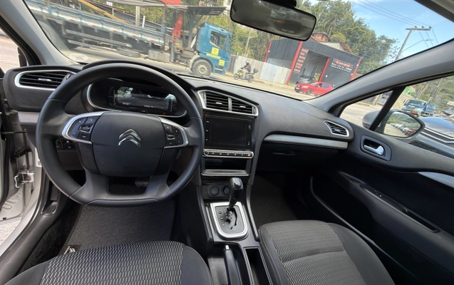 imagem-https://www.socarrao.com.br/sc-vehicle-images-prod/4458069/1793106523918-003_d94046096d165afb5ae9b105f5143012.jpg