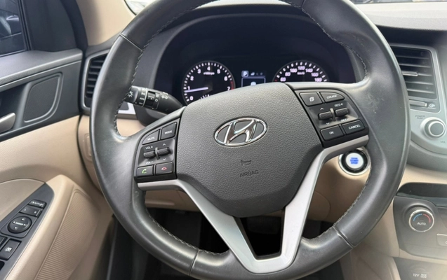 imagem-https://www.socarrao.com.br/sc-vehicle-images-prod/4458070/1793106533430-p3PbXHRcVDLmqaeQWxQmLL9Tb3BStu8H.jpg