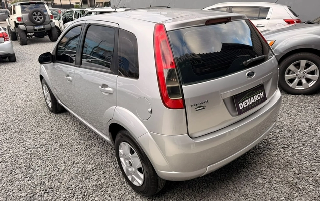 imagem-https://www.socarrao.com.br/sc-vehicle-images-prod/4458185/1793107409041-V2hhdHNBcHAgSW1hZ2UgMjAyNi0xMC0yNiBhdCAxNy4yMy4yNSAoMykuanBlZw.jpeg
