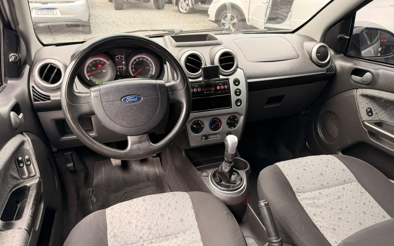 imagem-https://www.socarrao.com.br/sc-vehicle-images-prod/4458185/1793107409164-V2hhdHNBcHAgSW1hZ2UgMjAyNi0xMC0yNiBhdCAxNy4yMy4yNSAoNCkuanBlZw.jpeg