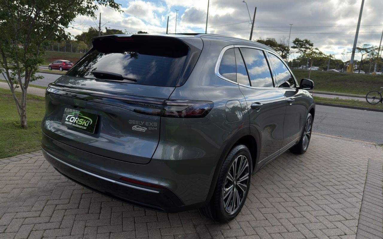 imagem-https://www.socarrao.com.br/sc-vehicle-images-prod/4458187/1793107425414-NTAwYTQ4YTctN2EwNC00ZmMwLTg5MGUtNTk0NDVlZmJjNjM5LmpwZWc.jpeg