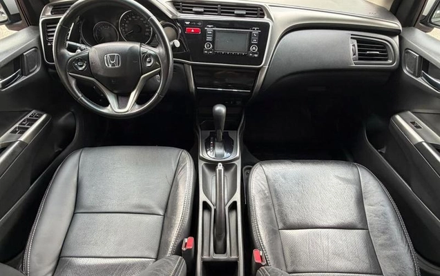 imagem-https://www.socarrao.com.br/sc-vehicle-images-prod/4458275/1793108003569-8609531_11_B_85dbea212e.jpeg