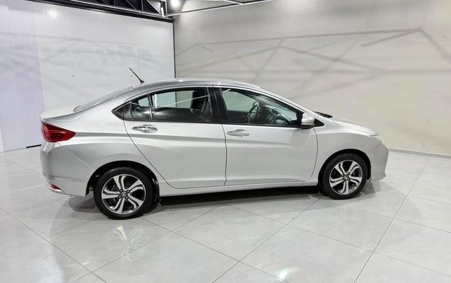 imagem-https://www.socarrao.com.br/sc-vehicle-images-prod/4458275/1793108003578-8609531_1_B_c75c38d401.jpeg