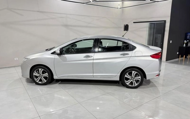 imagem-https://www.socarrao.com.br/sc-vehicle-images-prod/4458275/1793108003582-8609531_1_B_5e7a5ea7d0.jpeg