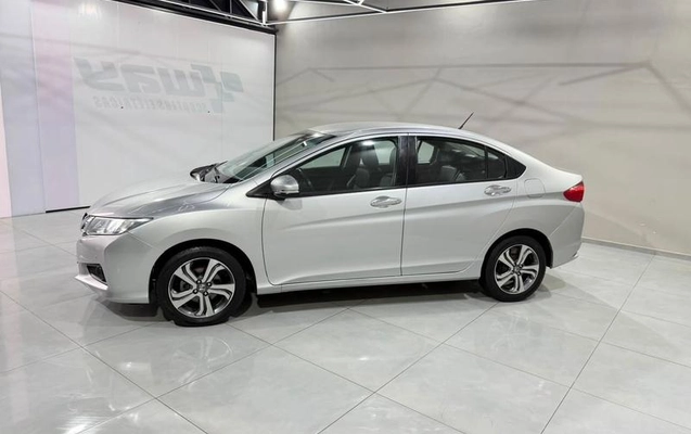 imagem-https://www.socarrao.com.br/sc-vehicle-images-prod/4458275/1793108003594-8609531_5_B_b7828f7545.jpeg