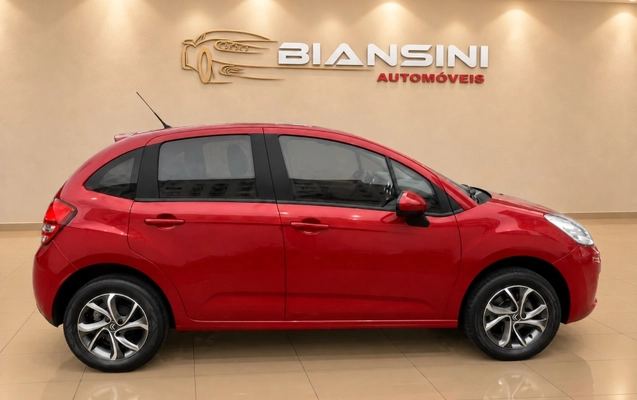 imagem-https://www.socarrao.com.br/sc-vehicle-images-prod/4458388/1793108744550-FpilX6yQyplHmlynLysMmrwuxIgr4UMW.jpg