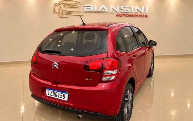 imagem-https://www.socarrao.com.br/sc-vehicle-images-prod/4458388/1793108744554-NTadCLQRrZOwPQHhkRic1JVGjvSTLWuw.jpg